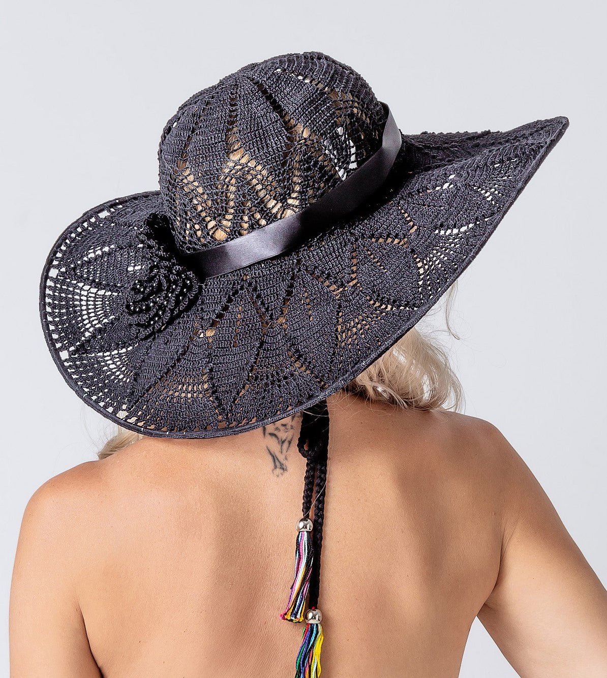 Evelyna Hat/ Black